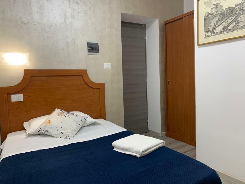 Napoleone Luxury Rom